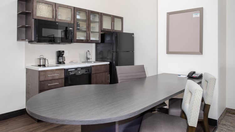 Candlewood Suites Cheyenne Room