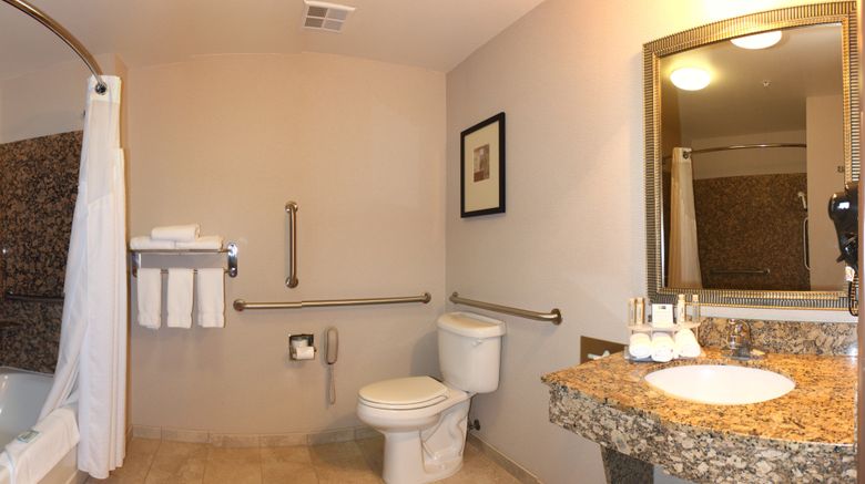 <b>Holiday Inn Express Hotel & Suites Room</b>. Images powered by <a href="https://www.leonardoworldwide.com/" title="Leonardo Worldwide" target="_blank">Leonardo</a>.