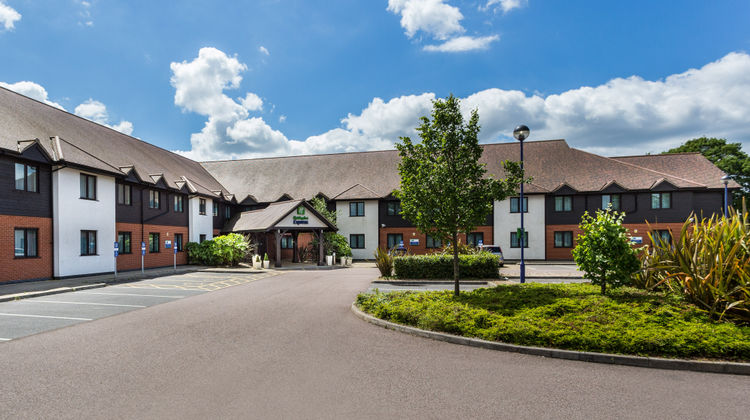 Holiday Inn Express Colchester Exterior