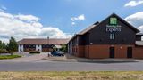 Holiday Inn Express Colchester Exterior
