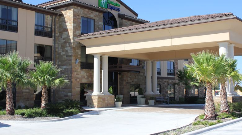 <b>Holiday Inn Express Suites Lakeway Exterior</b>. Images powered by <a href="https://www.leonardoworldwide.com/" title="Leonardo Worldwide" target="_blank">Leonardo</a>.