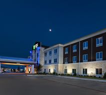 Holiday Inn Express & Suites Killeen Exterior