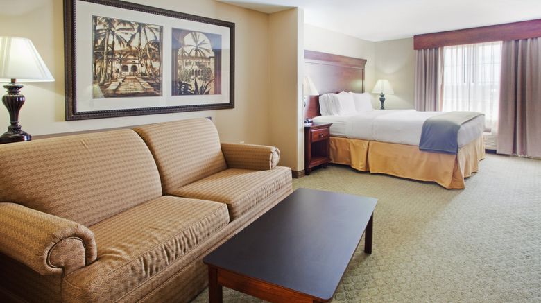 <b>Holiday Inn Express Savannah Airport Room</b>. Images powered by <a href="https://www.leonardoworldwide.com/" title="Leonardo Worldwide" target="_blank">Leonardo</a>.
