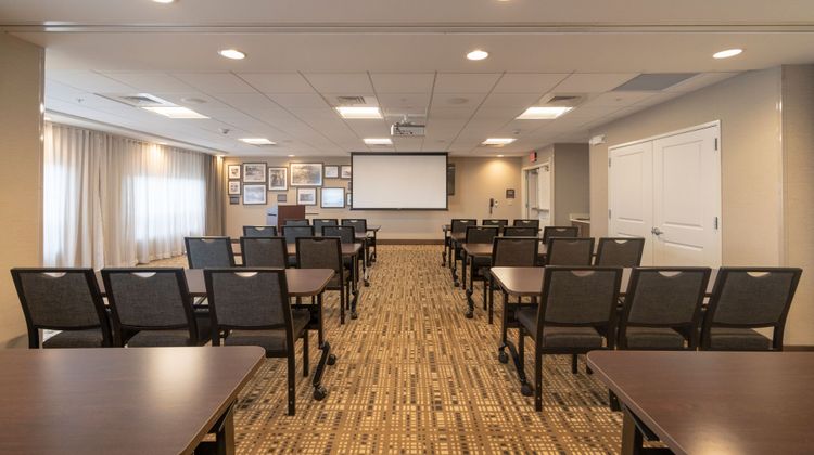 Staybridge Suites Marquette Meeting