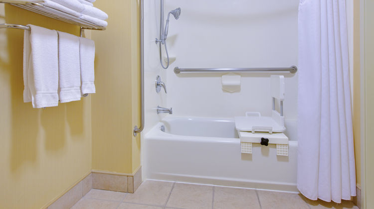 Holiday Inn Express Oakdale Room
