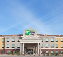 Holiday Inn Express Hotel & Suites Exterior