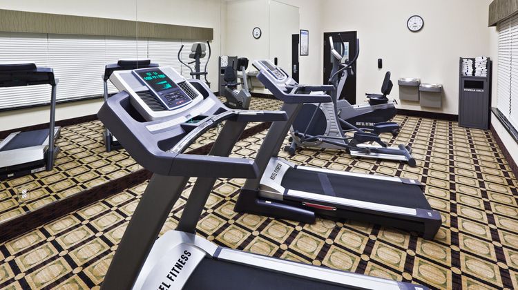 Holiday Inn Express Hotel & Suites Health Club