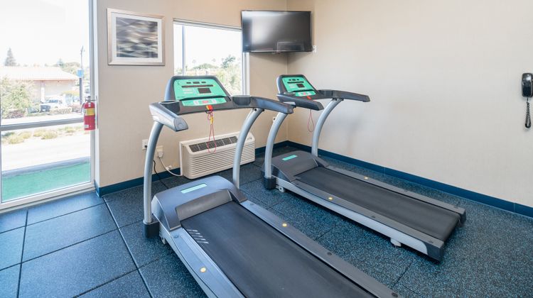 Holiday Inn Express & Suites Santa Clara Health Club