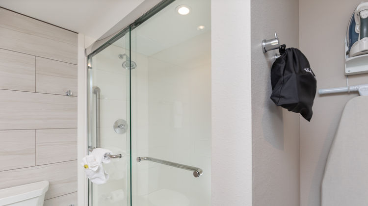 Holiday Inn Express Pensacola Beach Room