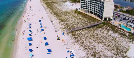 Holiday Inn Express Pensacola Beach Exterior