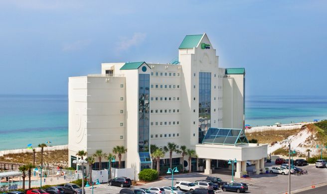Holiday Inn Express Pensacola Beach Exterior