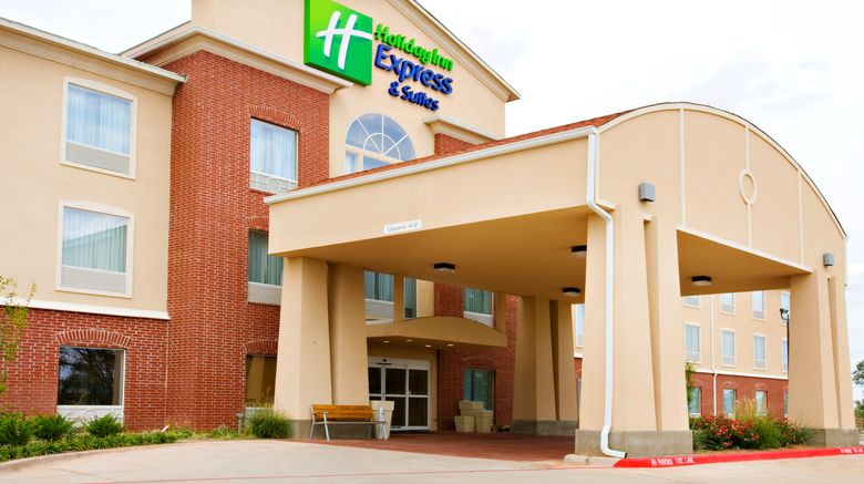 <b>Holiday Inn Express Shamrock N Exterior</b>. Images powered by <a href="https://www.leonardoworldwide.com/" title="Leonardo Worldwide" target="_blank">Leonardo</a>.