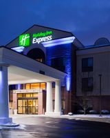 Holiday Inn Express Brown Deer/Mequon