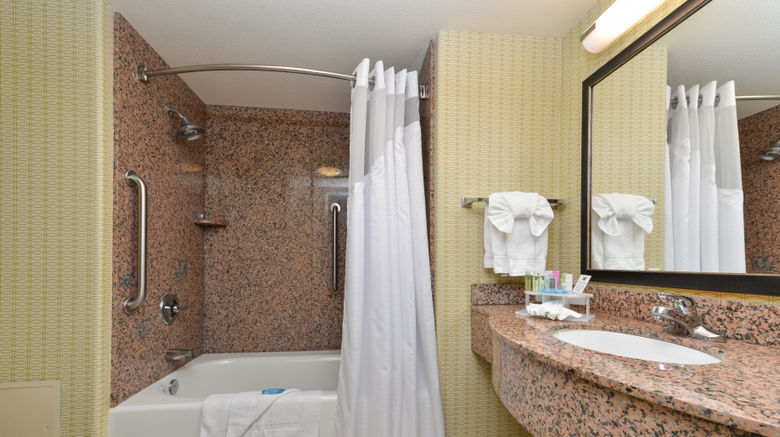 <b>Holiday Inn Express Room</b>. Images powered by <a href="https://www.leonardoworldwide.com/" title="Leonardo Worldwide" target="_blank">Leonardo</a>.