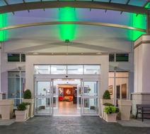 Holiday Inn Salina Exterior