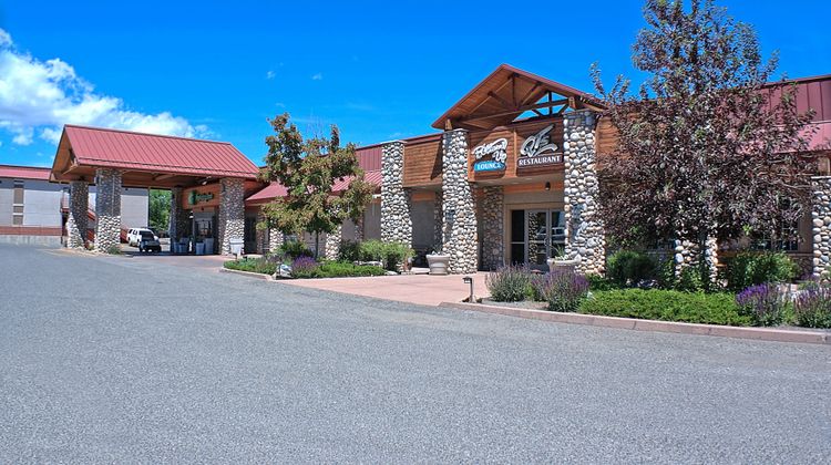 Holiday Inn at Buffalo Bill Village Exterior