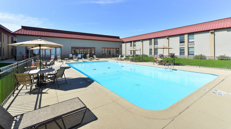 Holiday Inn at Buffalo Bill Village Pool