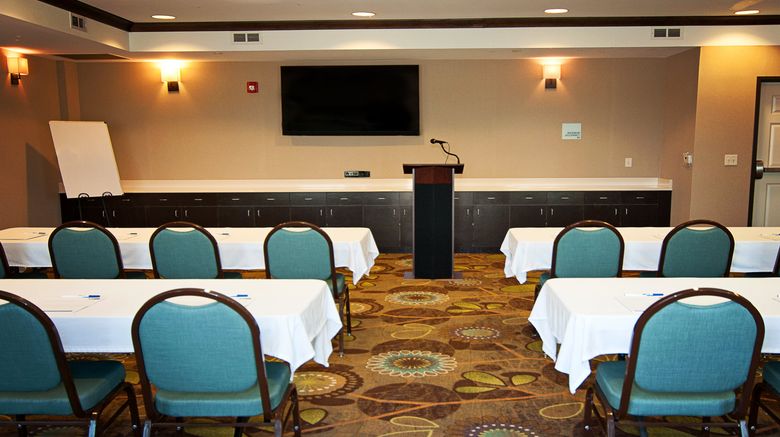 <b>Holiday Inn Express & Suites Wichita NE Meeting</b>. Images powered by <a href="https://www.leonardoworldwide.com/" title="Leonardo Worldwide" target="_blank">Leonardo</a>.
