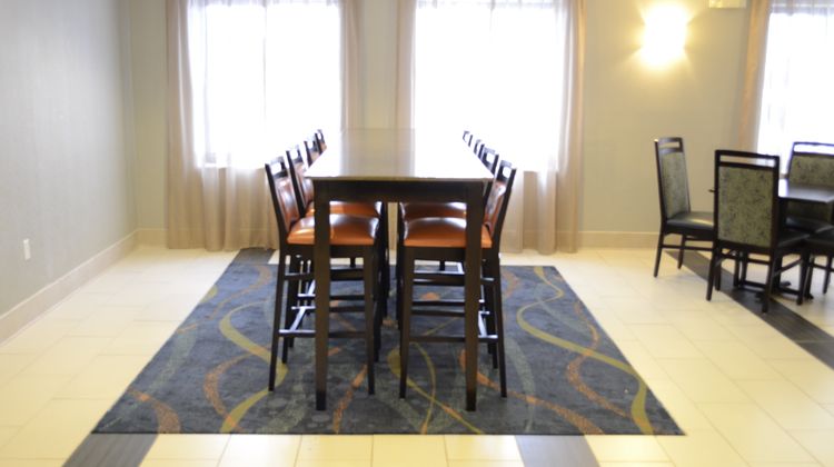 Holiday Inn Express Biddeford Restaurant