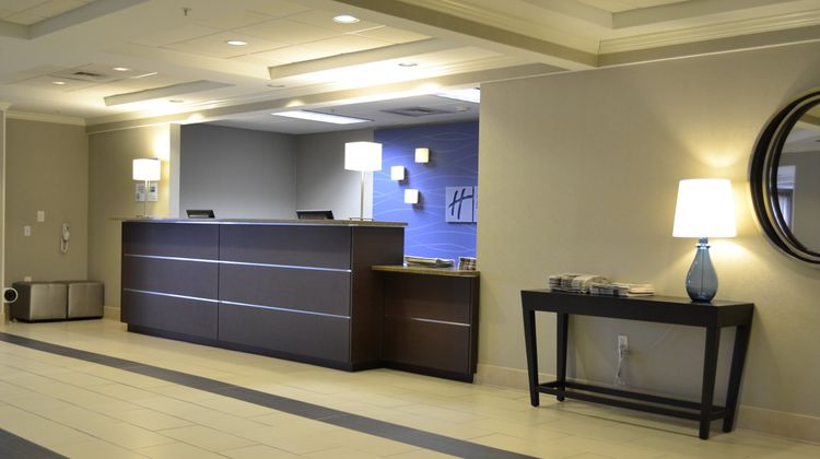 Holiday Inn Express Biddeford Lobby