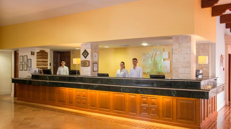 Holiday Inn Merida Lobby