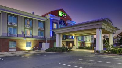 Holiday Inn Express & Suites Emporia