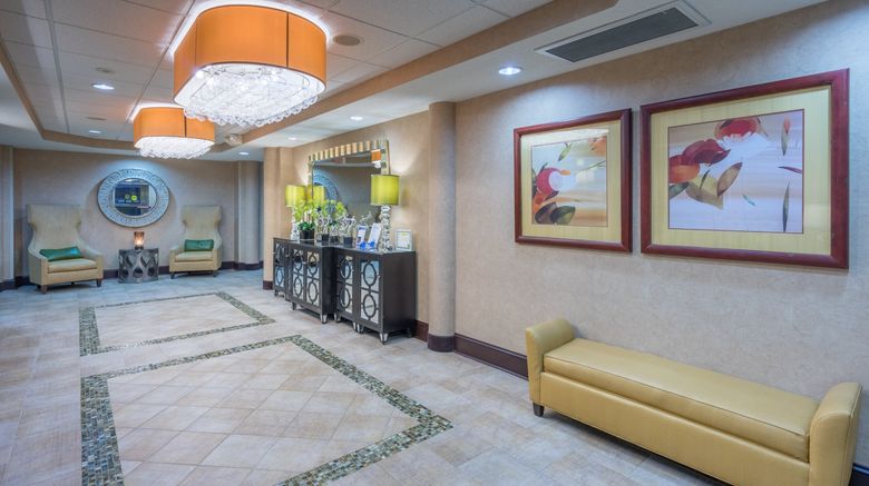<b>Holiday Inn Express Lobby</b>. Images powered by <a href="https://www.leonardoworldwide.com/" title="Leonardo Worldwide" target="_blank">Leonardo</a>.
