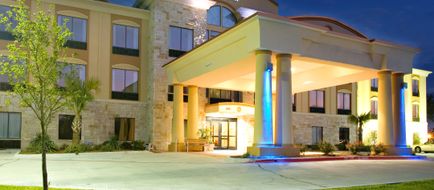Holiday Inn Express Hotel & Suites Exterior