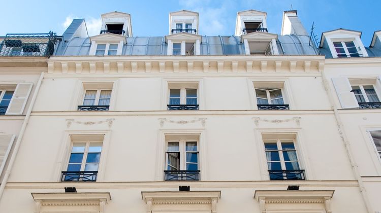 L'Hotel Exterior