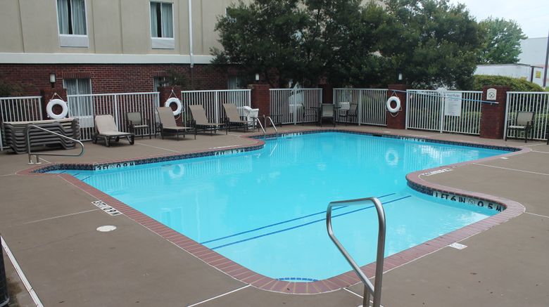 <b>Holiday Inn Express Hotel & Suites Pool</b>. Images powered by <a href="https://www.leonardoworldwide.com/" title="Leonardo Worldwide" target="_blank">Leonardo</a>.