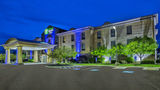 Holiday Inn Express Hotel & Suites Exterior