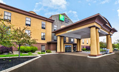 Holiday Inn Express Hotel & Suites