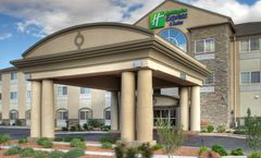 Holiday Inn Express Hotel & Suites