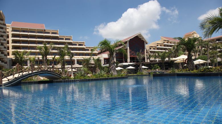 <b>Crowne Plaza Danang Pool</b>. Images powered by <a href="https://www.leonardoworldwide.com/" title="Leonardo Worldwide" target="_blank">Leonardo</a>.