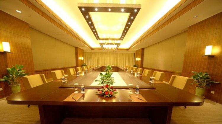 Crowne Plaza Danang Meeting