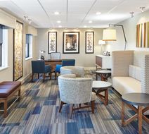 Holiday Inn Express Lobby