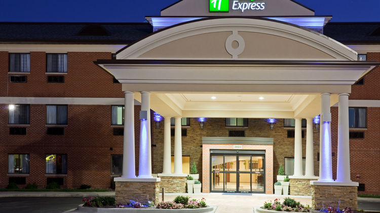 Holiday Inn Express Exterior