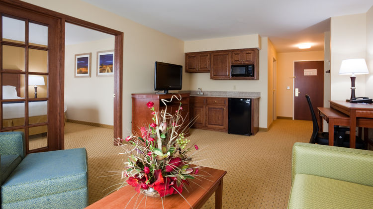 Holiday Inn Express Suite