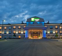 Holiday Inn Express Prattville Exterior