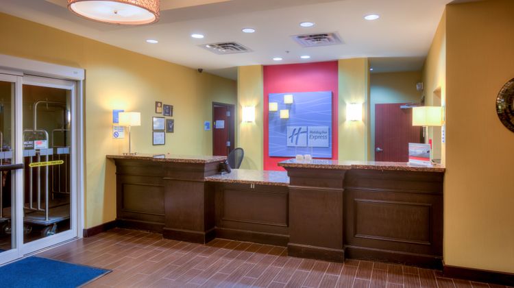 Holiday Inn Express & Suites Elk City Lobby