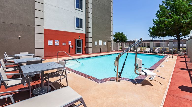 <b>Holiday Inn Express & Suites Pool</b>. Images powered by <a href="https://leonardo.com/" title="Leonardo Worldwide" target="_blank">Leonardo</a>.