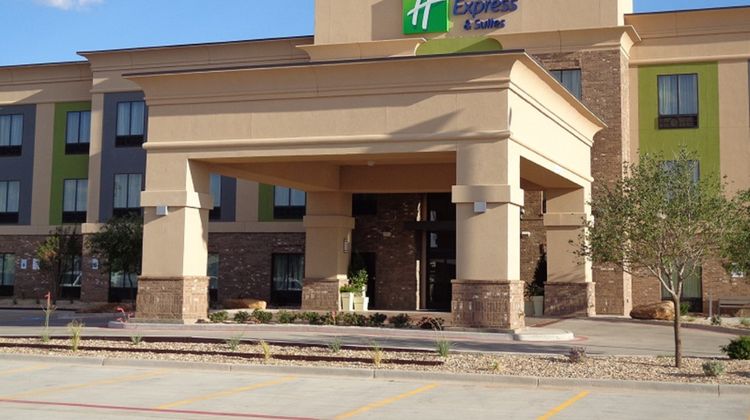 Holiday Inn Express Suites South Exterior