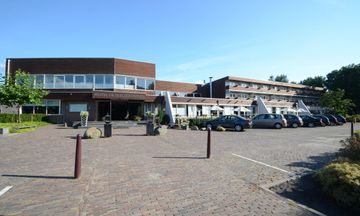 Fletcher Hotel De Zeegser Duinen