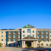 Holiday Inn Express Stes Arboretum Area