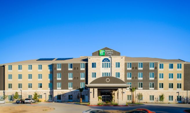 Holiday Inn Express Stes Arboretum Area Exterior