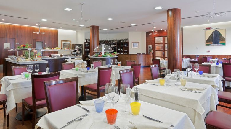 <b>Crowne Plaza Venice East Restaurant</b>. Images powered by <a href="https://www.leonardoworldwide.com/" title="Leonardo Worldwide" target="_blank">Leonardo</a>.