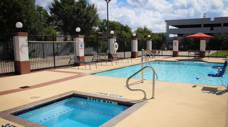 Candlewood Suites Houston Westchase - Westheimer Pool