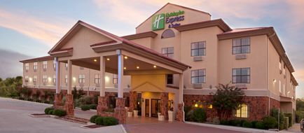 Holiday Inn Express & Suites Kerrville Exterior