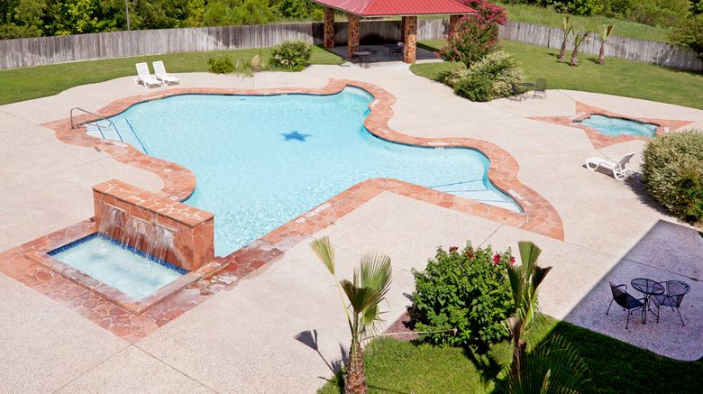 <b>Holiday Inn Express & Suites Kerrville Pool</b>. Images powered by <a href="https://www.leonardoworldwide.com/" title="Leonardo Worldwide" target="_blank">Leonardo</a>.