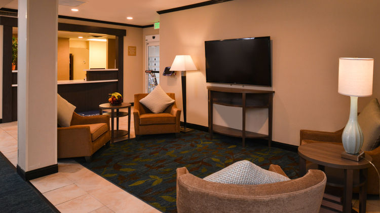 Candlewood Suites Lobby